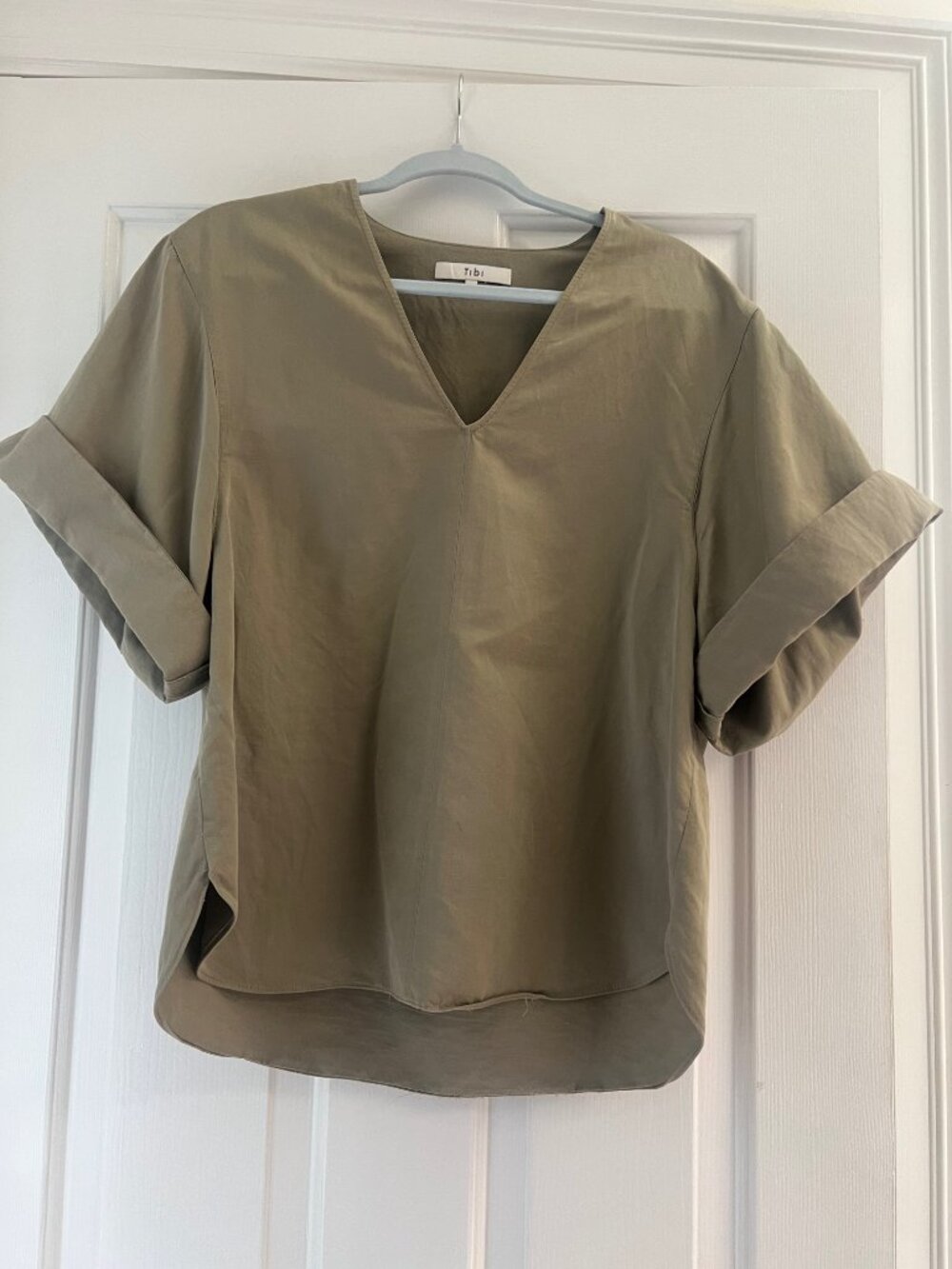 Tibi V-neck linen/cotton top, 8, khaki, $45 - Picture 3 of 5